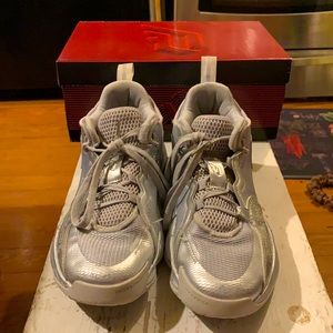 Dame 7 EXTPLY adidas basketball shoes 8 1/2 men’s 9 1/2 women’s